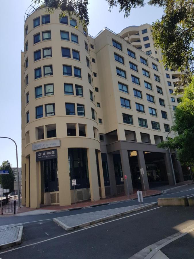 Parramatta Hotel Apartment سيدني المظهر الخارجي الصورة